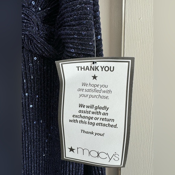 Blue evening gown - Picture 7 of 9